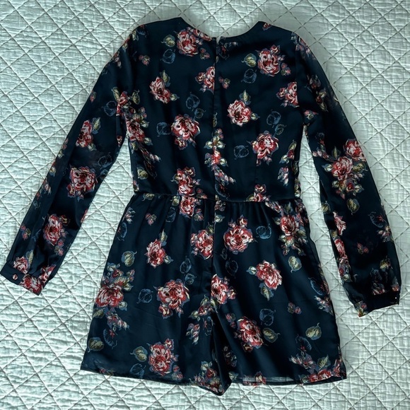Abercrombie & Fitch floral romper - Picture 3 of 6